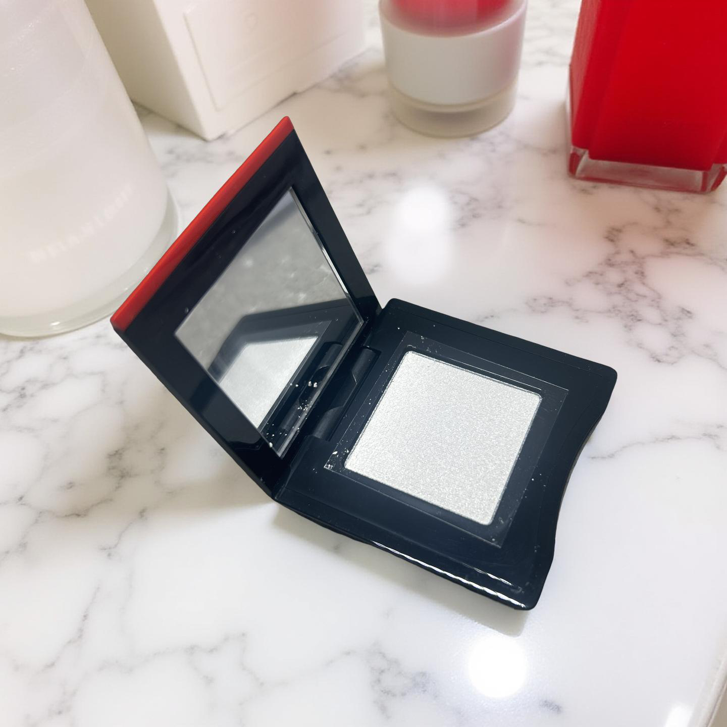 Shiseido PowderGel Eyeshadow in Shade Shin-Shin Crystal