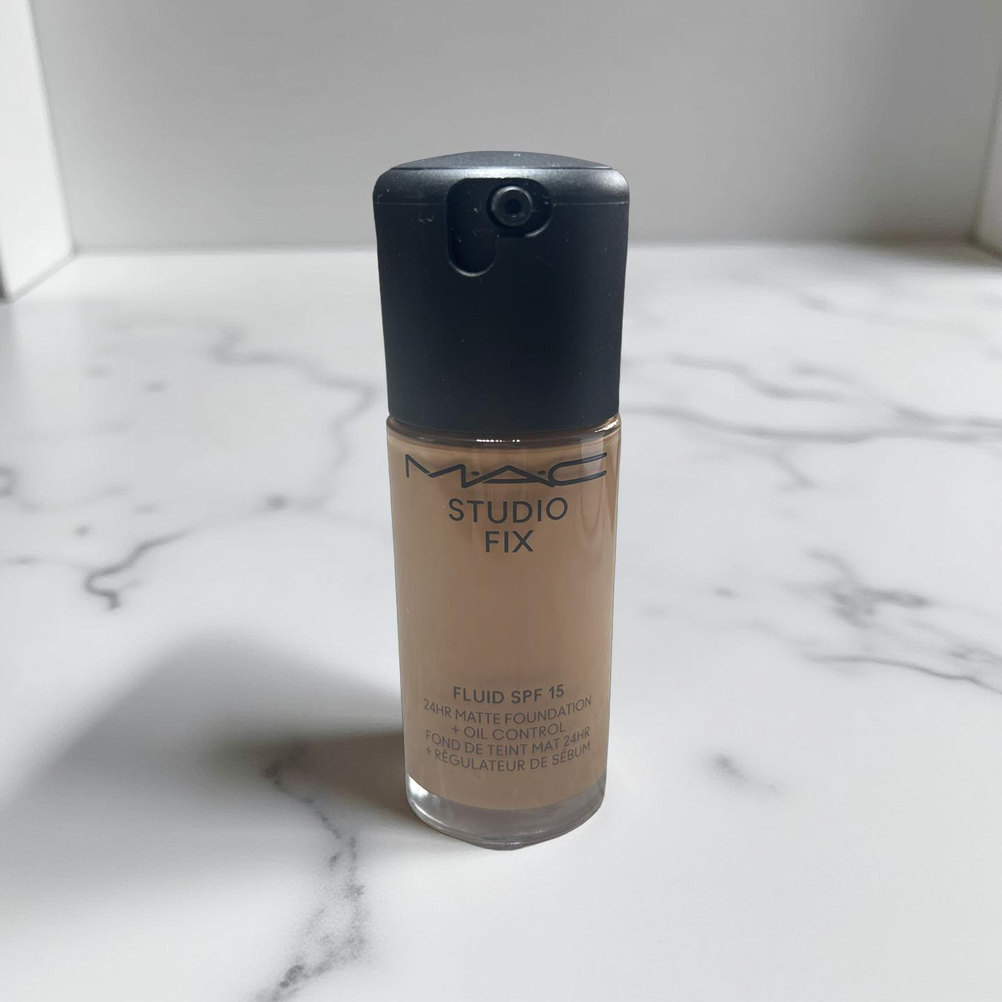 Mac Studio Fix Foundation in Shade NC43.5
